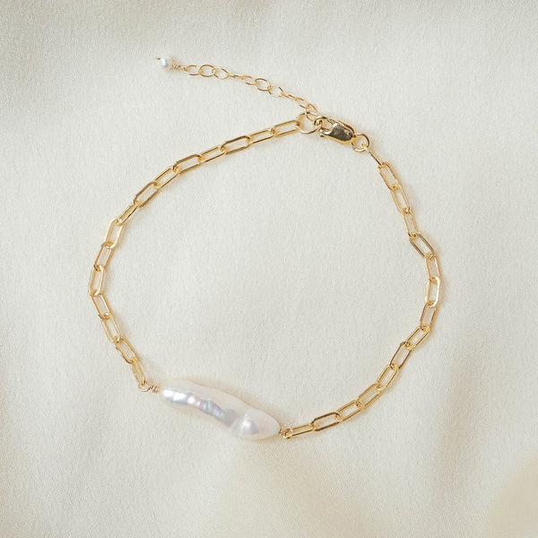 Biwa Pearl Bracelet